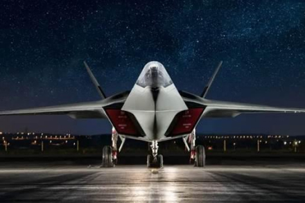 The Achilles’ heel of stealth flight: Contrails