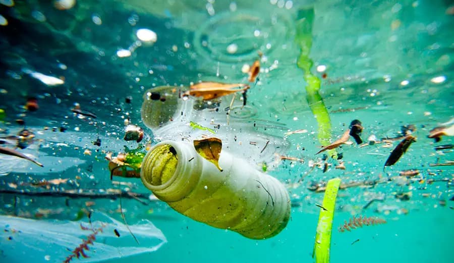 Wastes and Emissions from Aviation: the problems and the solutions